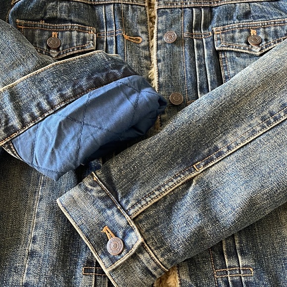 GAP Vintage Faux Fur Lined Denim Jacket Y2K - Picture 6 of 13